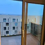 Modern, Luxurious 1 Apartment Next To Station, Few Stops Away From Central London