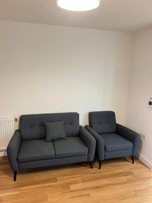 Appartamento Modern, Luxurious 1 Next To Station, Few Stops Away From Londra